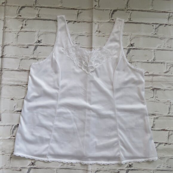 Vintage White Lace Camisole - Picture 6 of 7